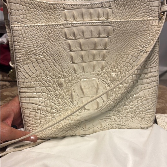 Brahmin Cream Crossbody Bag with Crocodile Texture - Picture 4 of 5